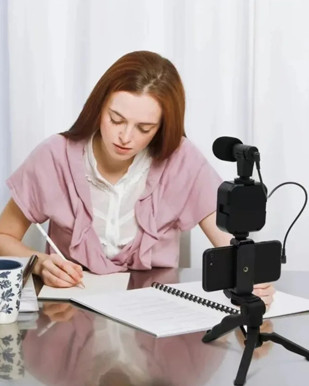 Kit para crear contenido 🔥Trípode + Luz Led + Micrófono⚡️